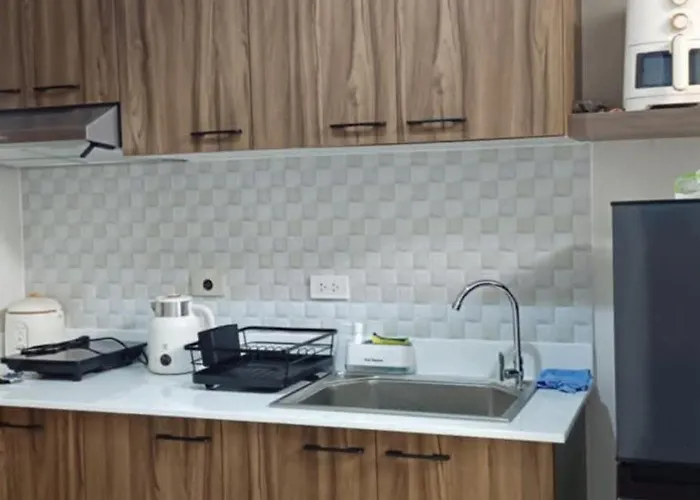 Appartement Condotels Near Sucat Skyway